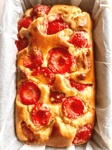 Easy Fresh Strawberry Loaf Cake