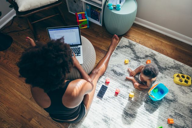 How To Keep Babies Busy In Lockdown, Even Just For 10 Minutes