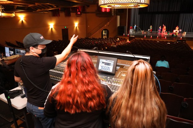Fox Theater Foundation trains youths for stage careers